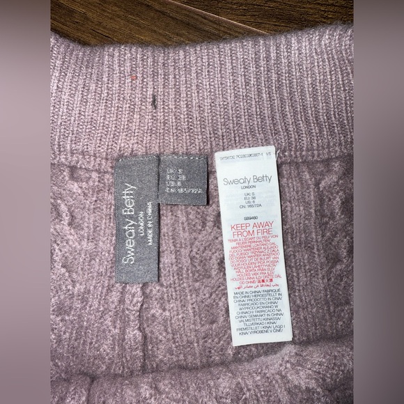 SWEATY BETTY Cable Recycled Cashmere Blend Knitted Shorts Dusty Pink Size Small - Picture 8 of 10